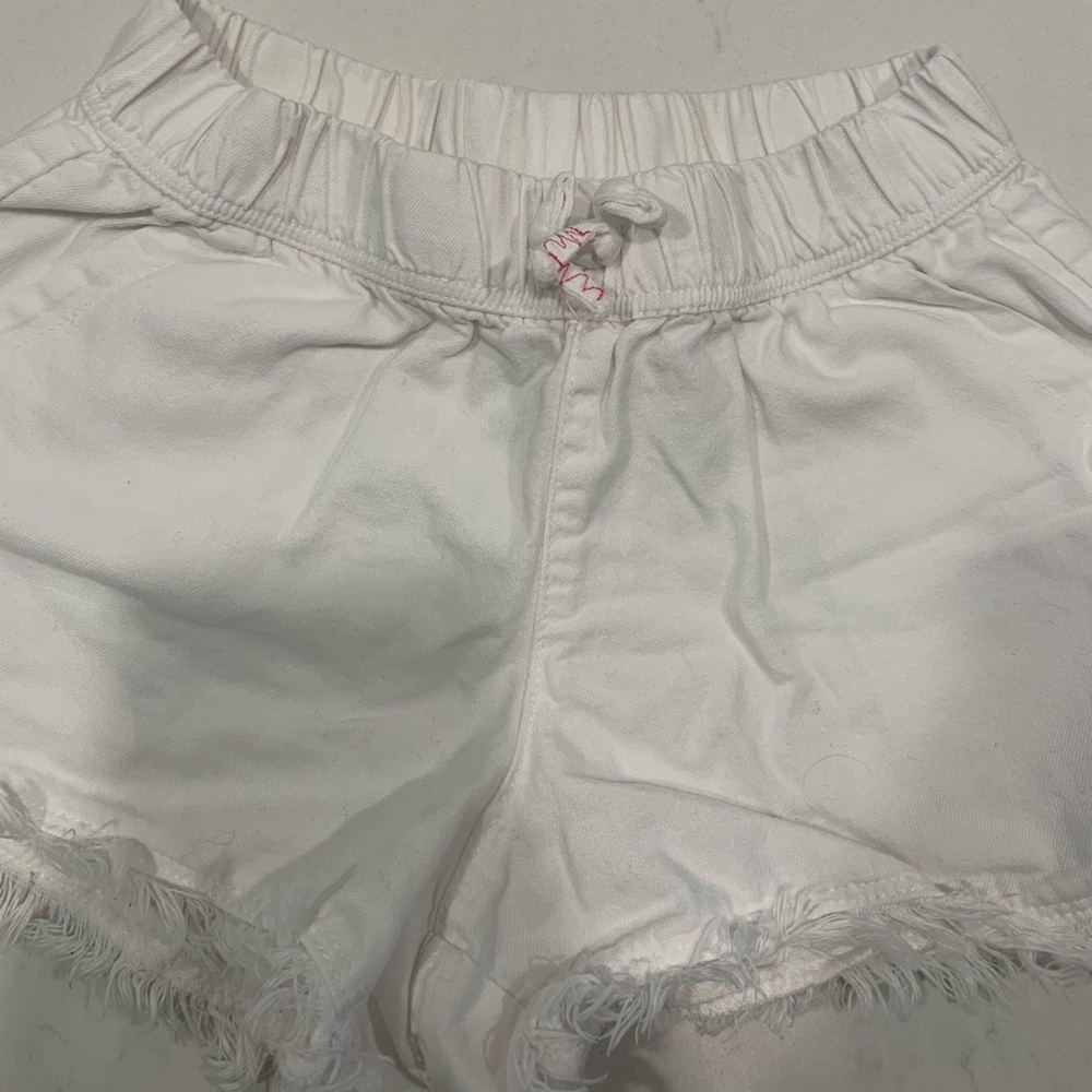 Splendid white solid shorts